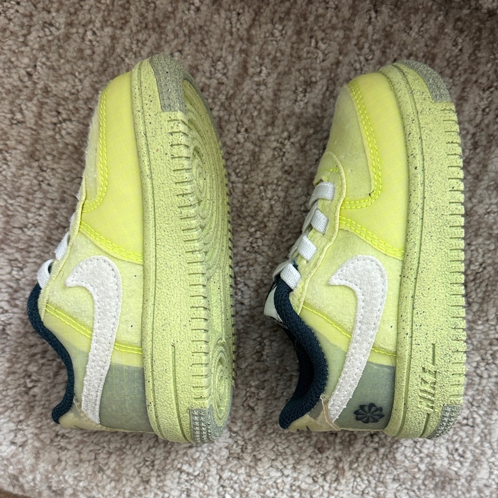 BRAND NEW Toddler Air Force 1 - 5c